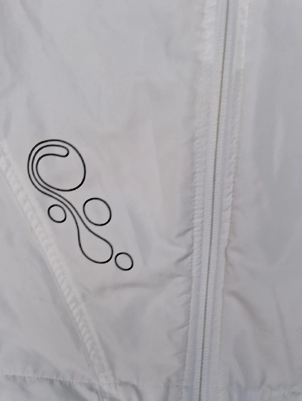 Brooks White and Black Sleeveless Zip-Front Running Vest - Picture 2 of 5